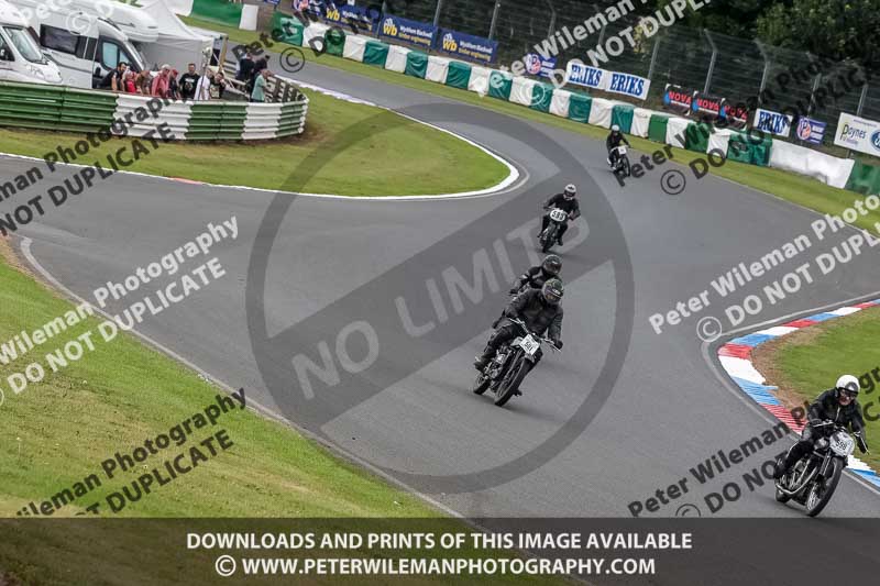 Vintage motorcycle club;eventdigitalimages;mallory park;mallory park trackday photographs;no limits trackdays;peter wileman photography;trackday digital images;trackday photos;vmcc festival 1000 bikes photographs